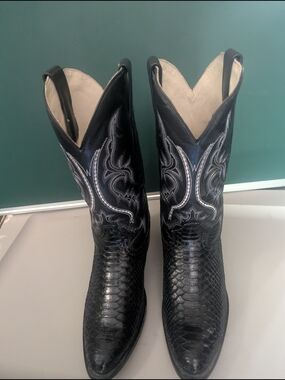 JB Dillon Python-Style Western Boots with White Stitching
